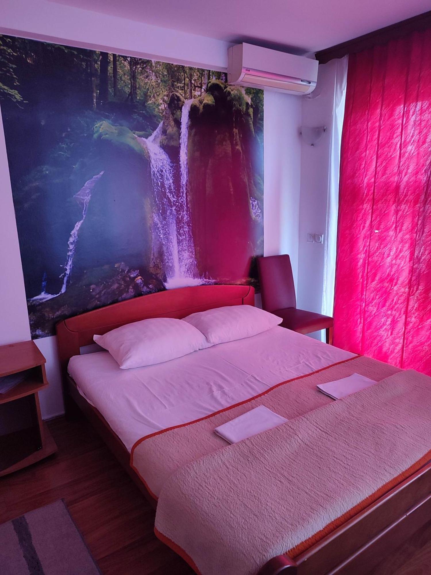 Pansion Kamin Bed and Breakfast Lukavica Eksteriør billede