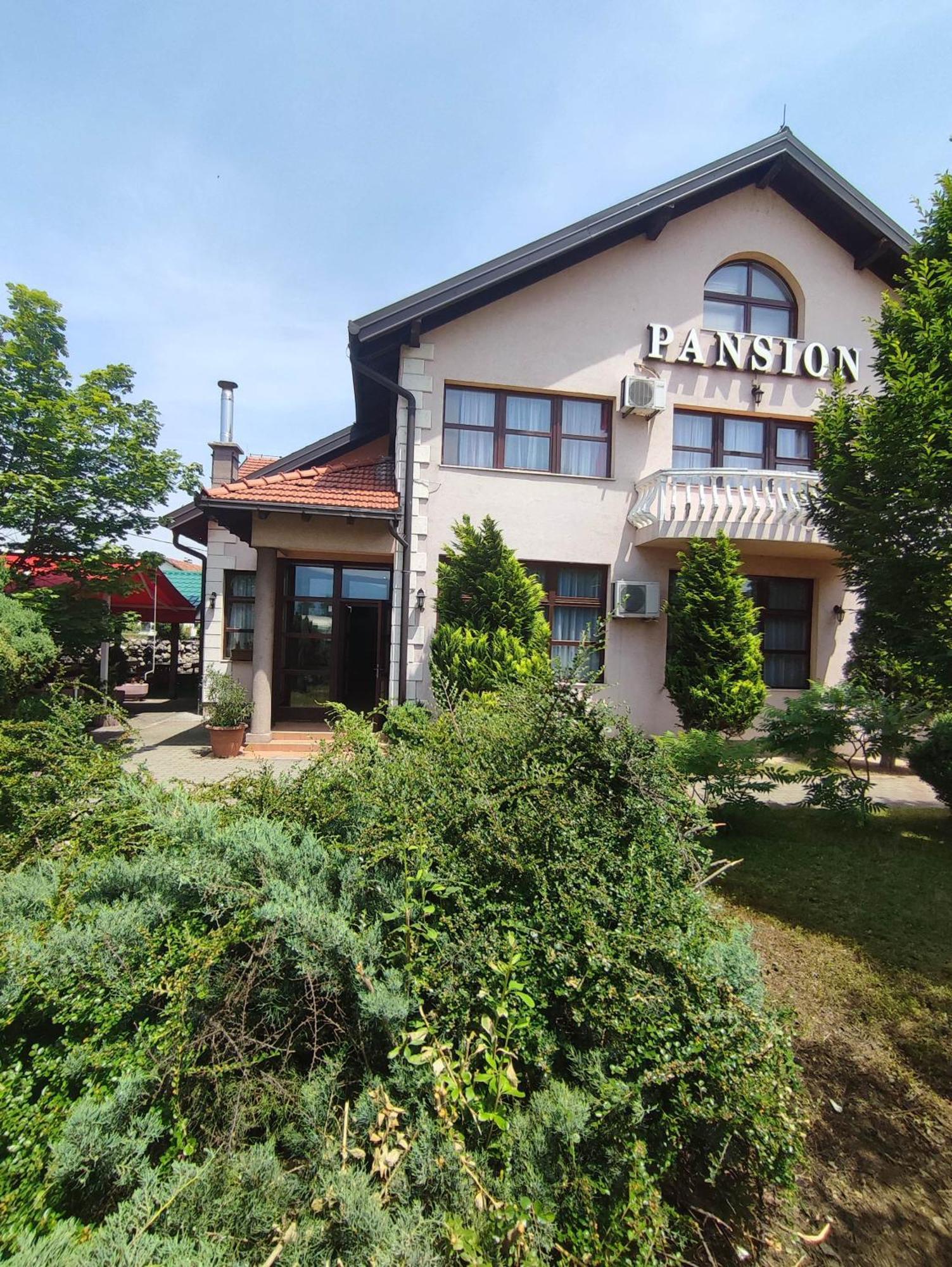 Pansion Kamin Bed and Breakfast Lukavica Eksteriør billede