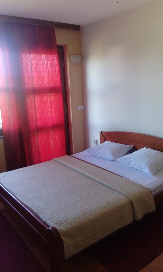 Pansion Kamin Bed and Breakfast Lukavica Eksteriør billede